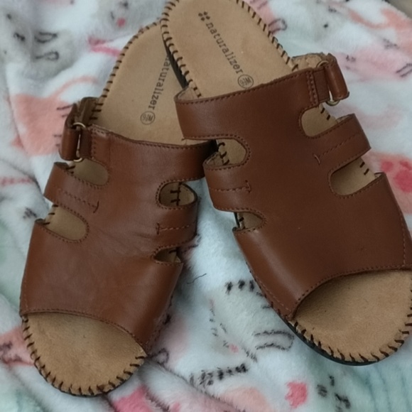 naturalizer serene sandal